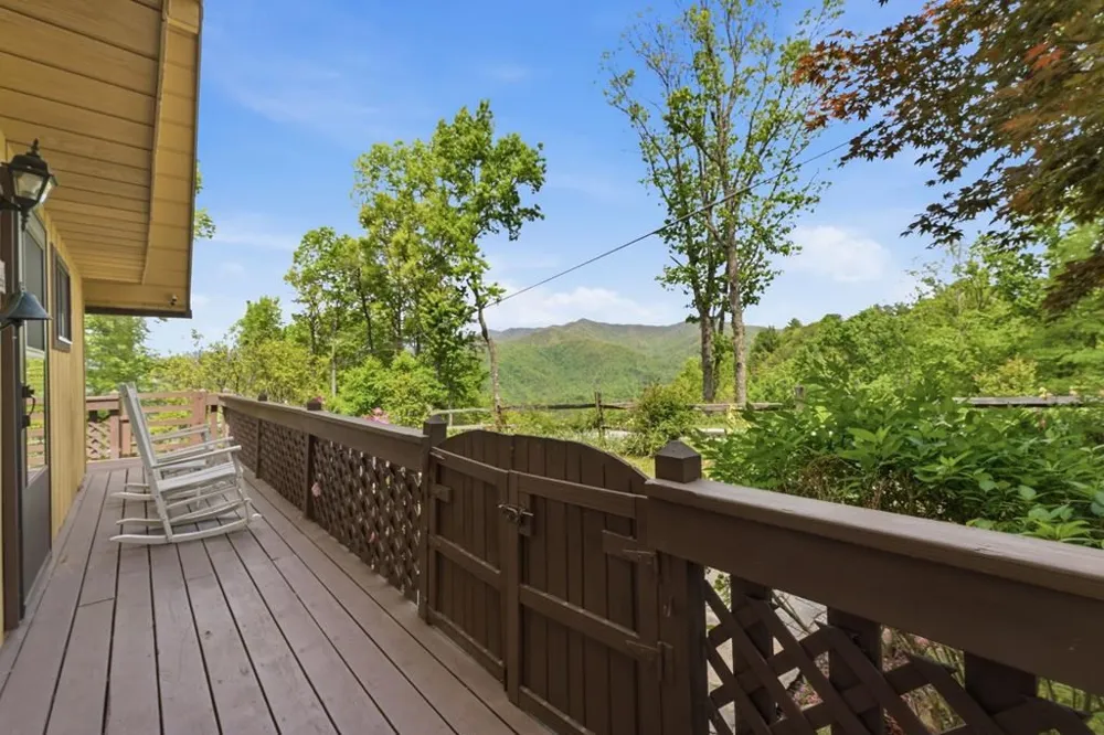 231 Ridge View Drive Andrews, NC 28901