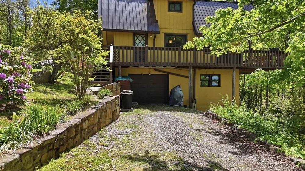 231 Ridge View Drive Andrews, NC 28901