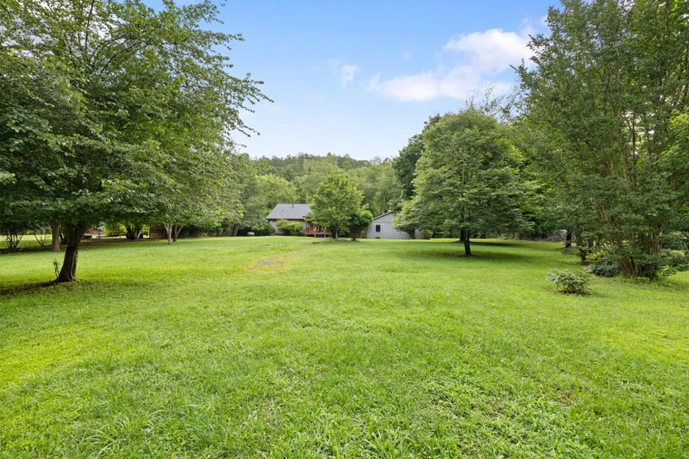 76 Misty River Lane Hayesville, NC 28904