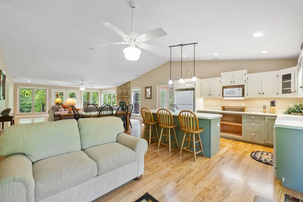 76 Misty River Lane Hayesville, NC 28904