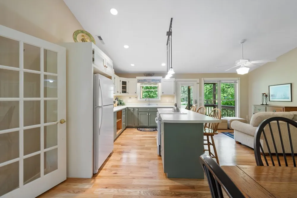 76 Misty River Lane Hayesville, NC 28904