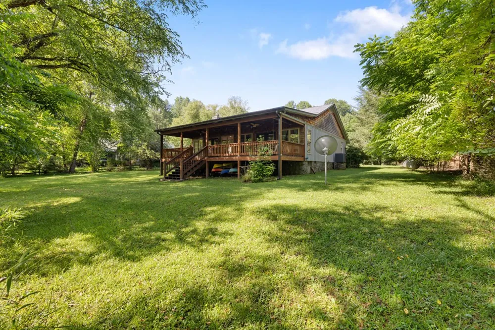 76 Misty River Lane Hayesville, NC 28904