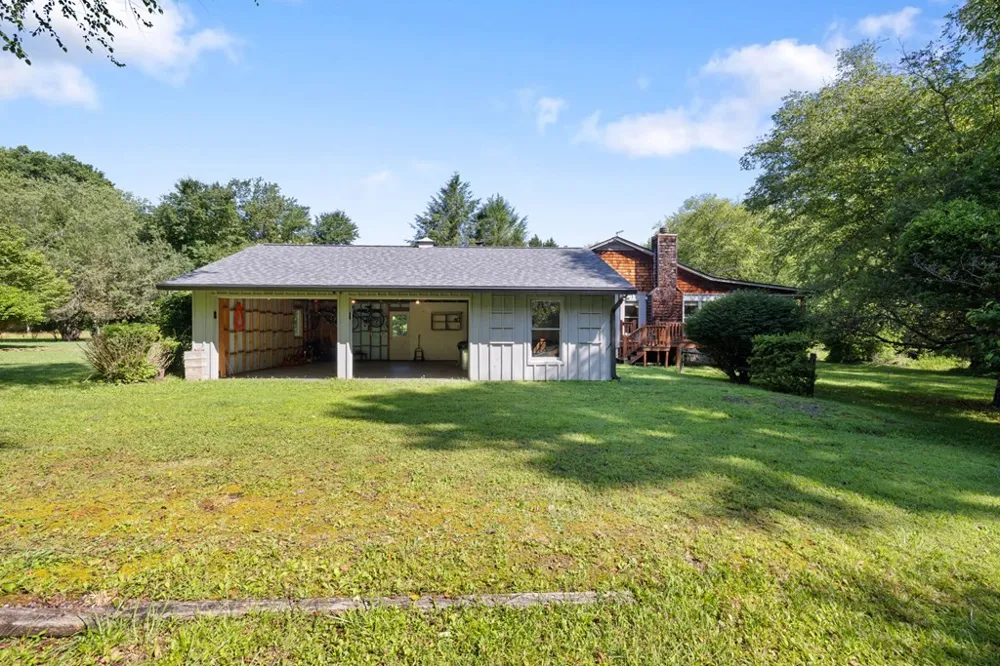 76 Misty River Lane Hayesville, NC 28904