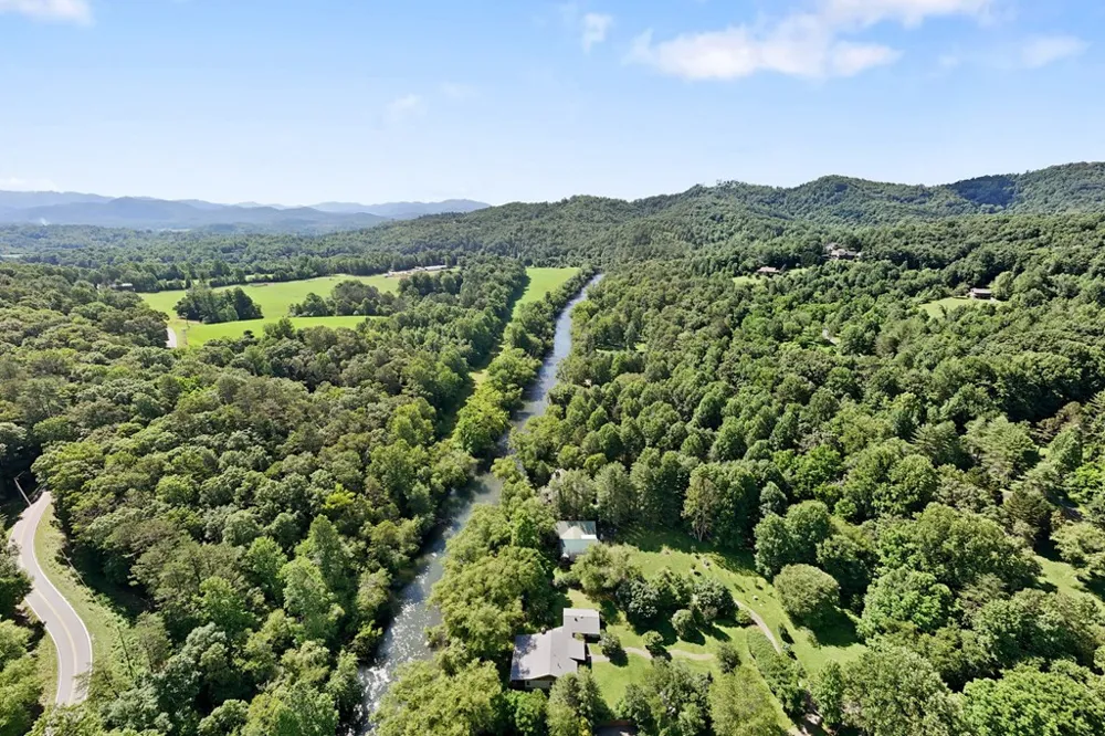 76 Misty River Lane Hayesville, NC 28904