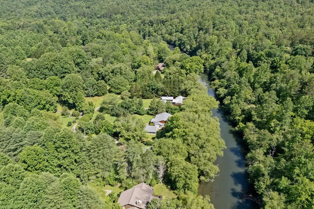 76 Misty River Lane Hayesville, NC 28904