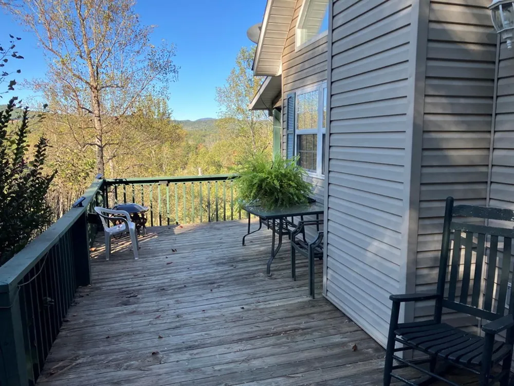 121 White Oak Drive Warne, NC 28909