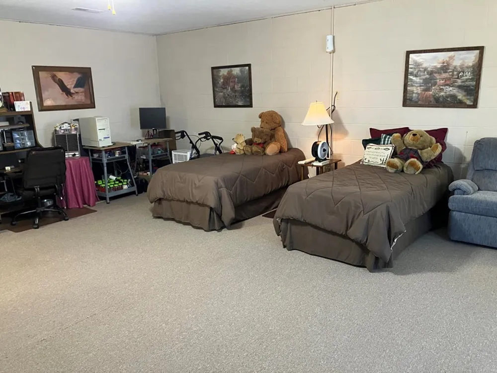 121 White Oak Drive Warne, NC 28909