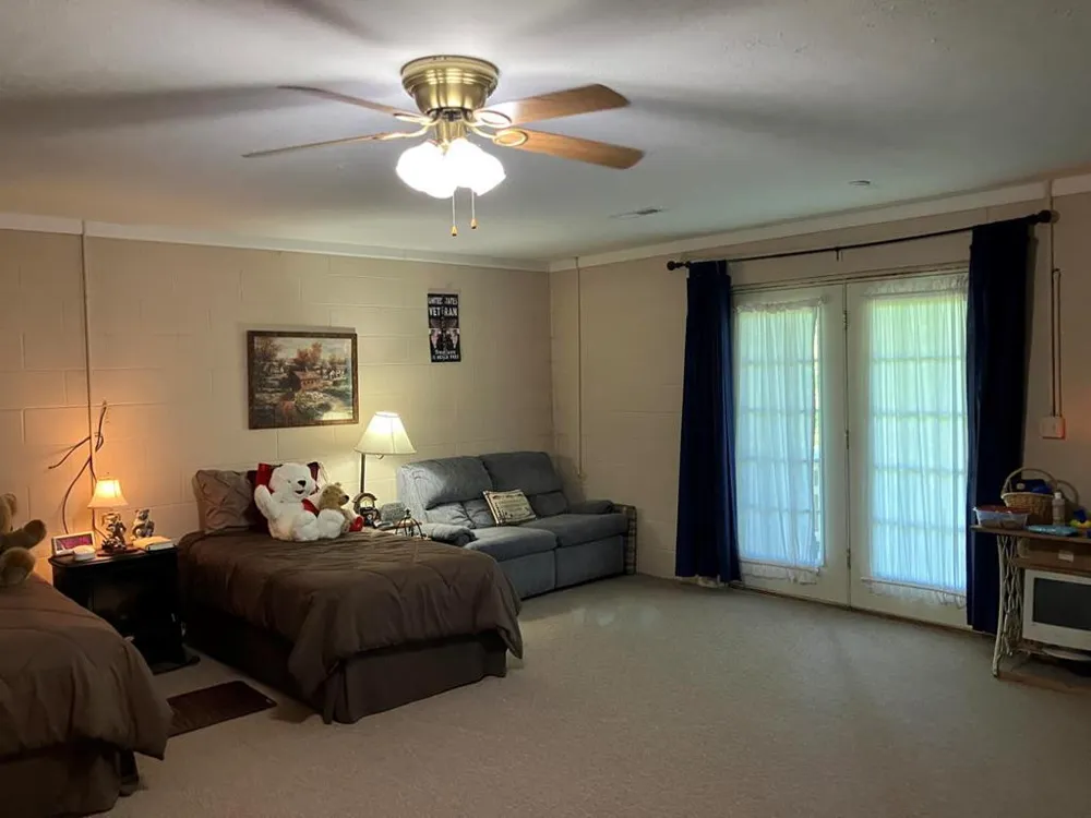 121 White Oak Drive Warne, NC 28909