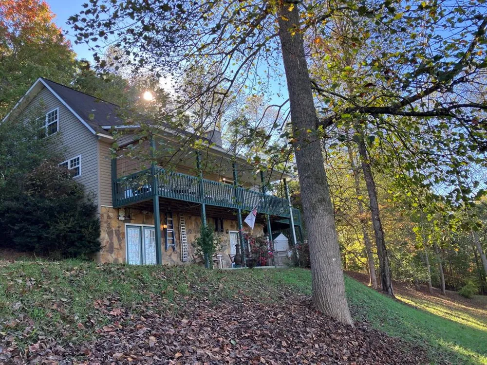 121 White Oak Drive Warne, NC 28909
