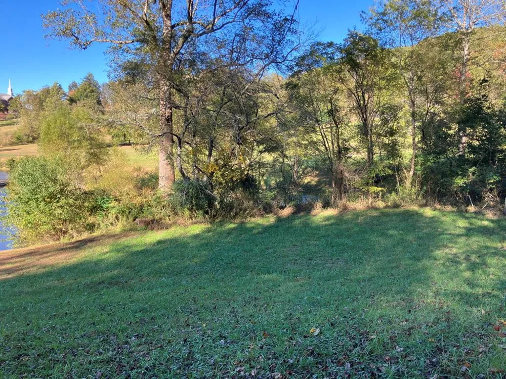 121 White Oak Drive Warne, NC 28909