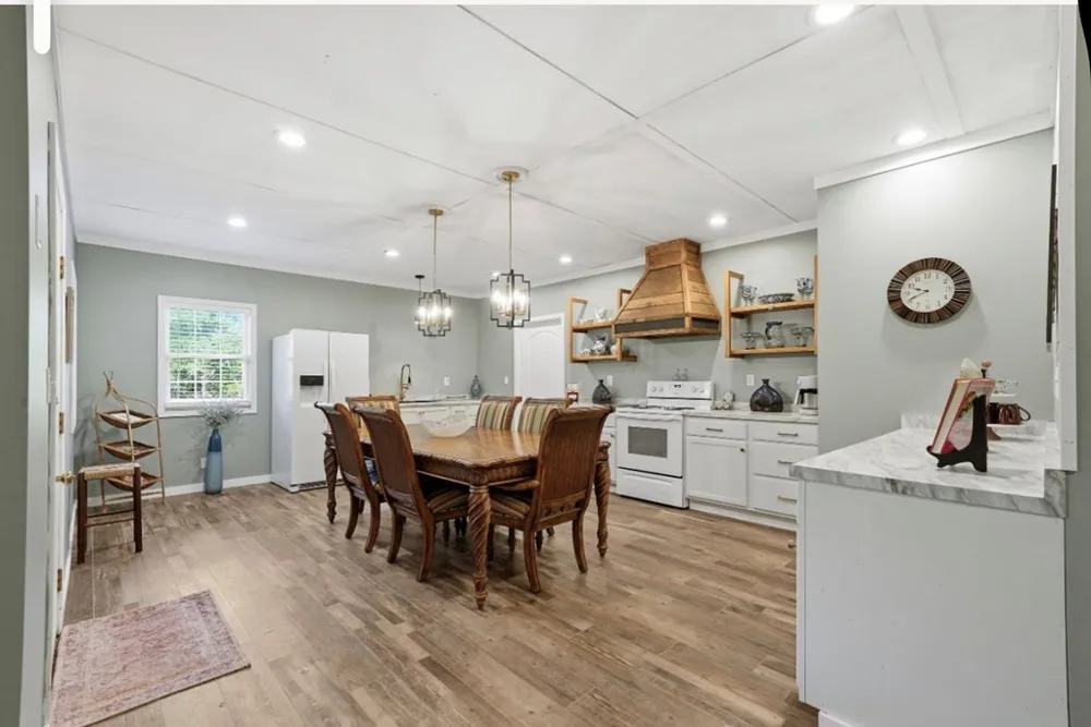 178 Windy Valley Lane Blue Ridge, GA 30513
