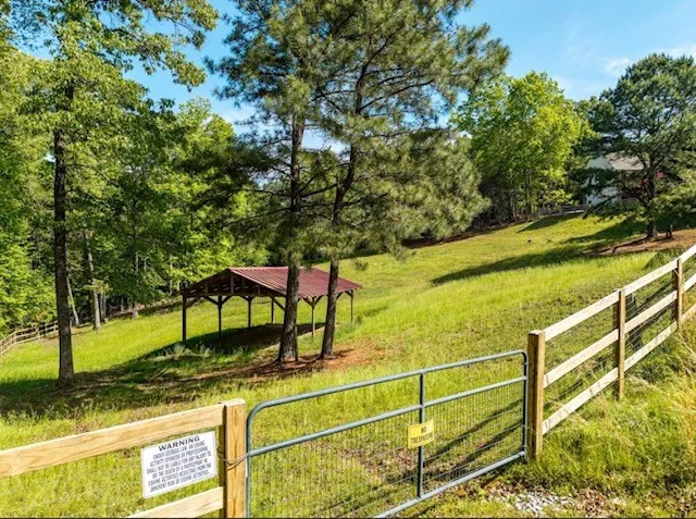 178 Windy Valley Lane Blue Ridge, GA 30513