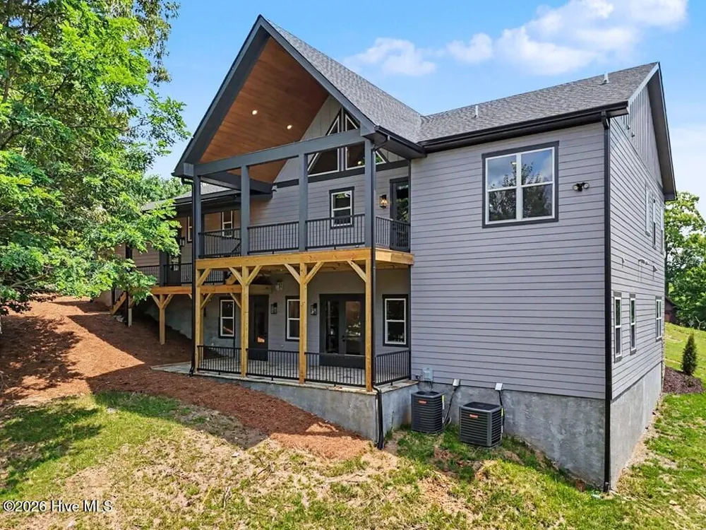383 Rustic Barn Trail Morganton, GA 30560