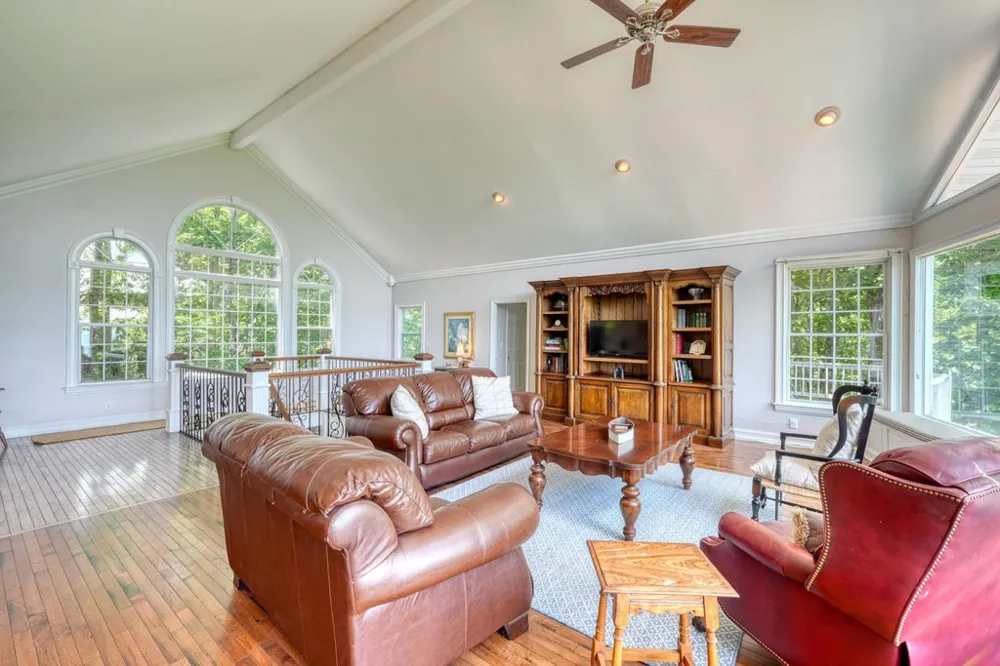 860 Ramey Mountain Road Hiawassee, GA 30546