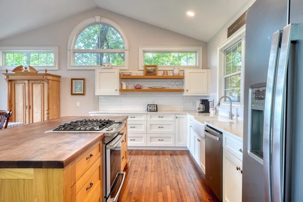 860 Ramey Mountain Road Hiawassee, GA 30546