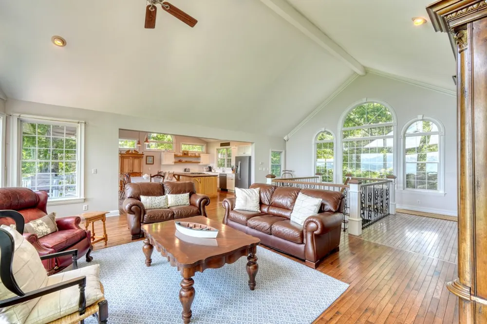 860 Ramey Mountain Road Hiawassee, GA 30546