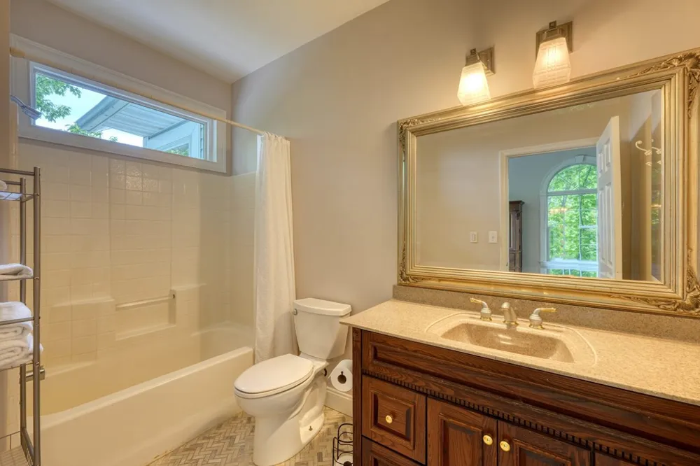 860 Ramey Mountain Road Hiawassee, GA 30546