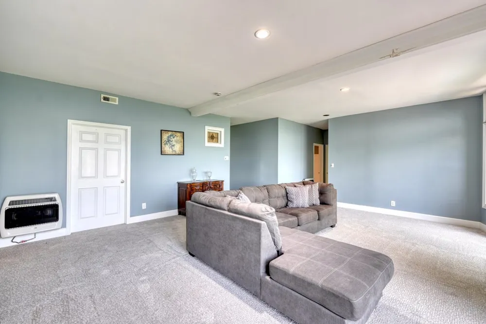 860 Ramey Mountain Road Hiawassee, GA 30546