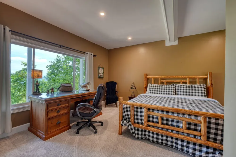 860 Ramey Mountain Road Hiawassee, GA 30546
