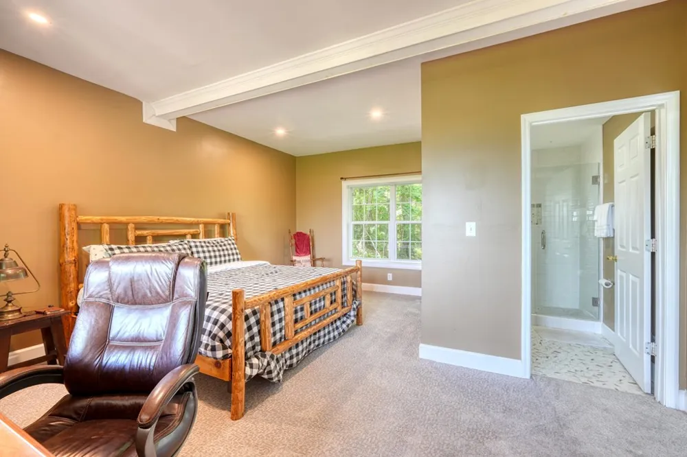 860 Ramey Mountain Road Hiawassee, GA 30546