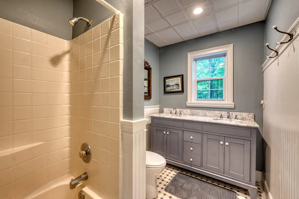860 Ramey Mountain Road Hiawassee, GA 30546
