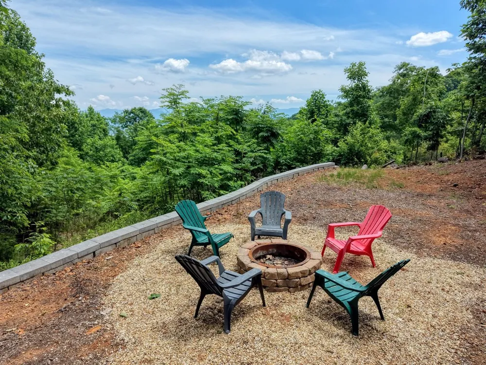 860 Ramey Mountain Road Hiawassee, GA 30546