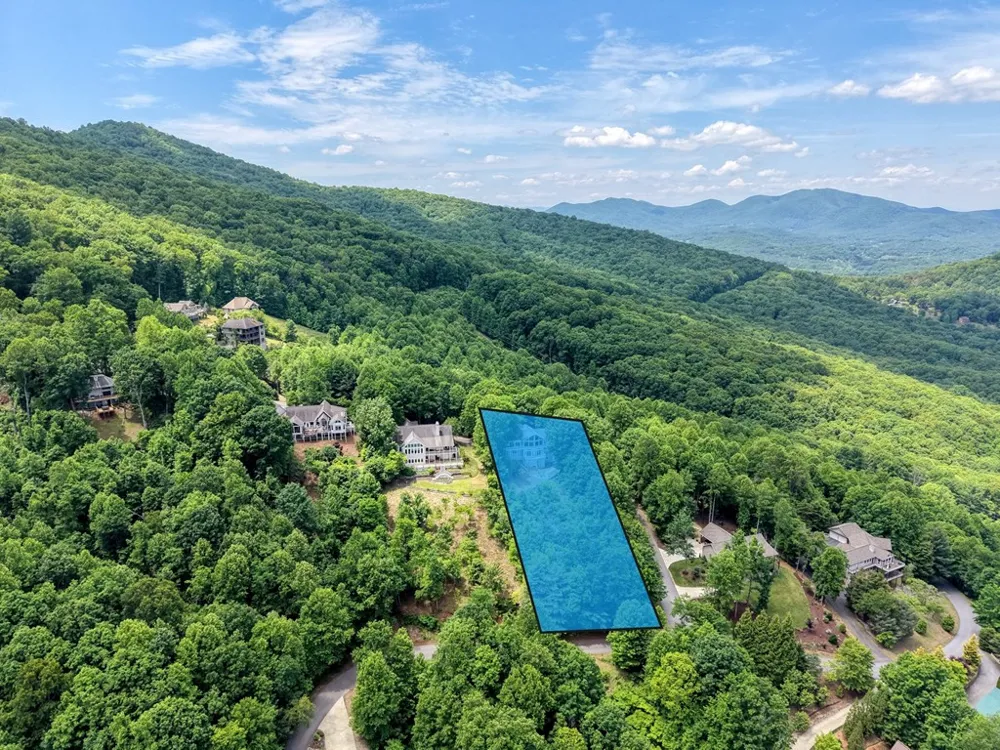 860 Ramey Mountain Road Hiawassee, GA 30546