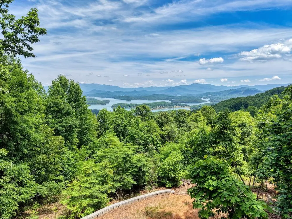 860 Ramey Mountain Road Hiawassee, GA 30546