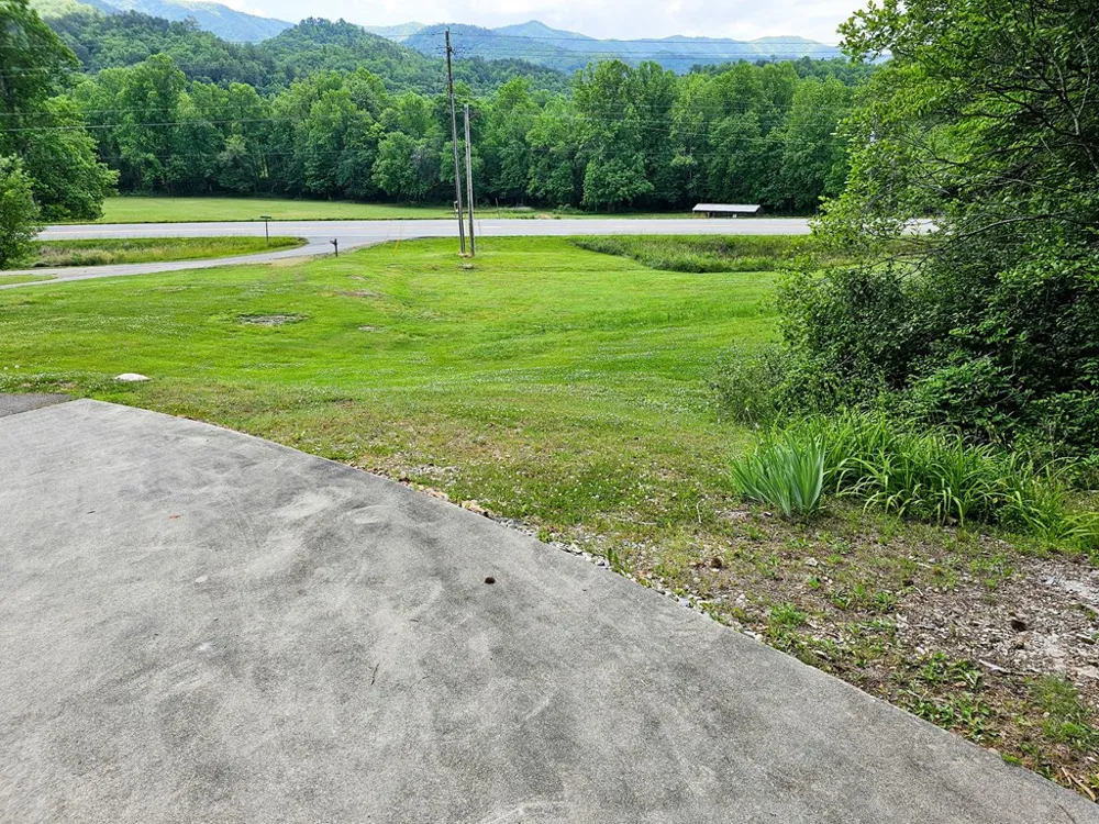 45 Sulpher Lane Andrews, NC 28901