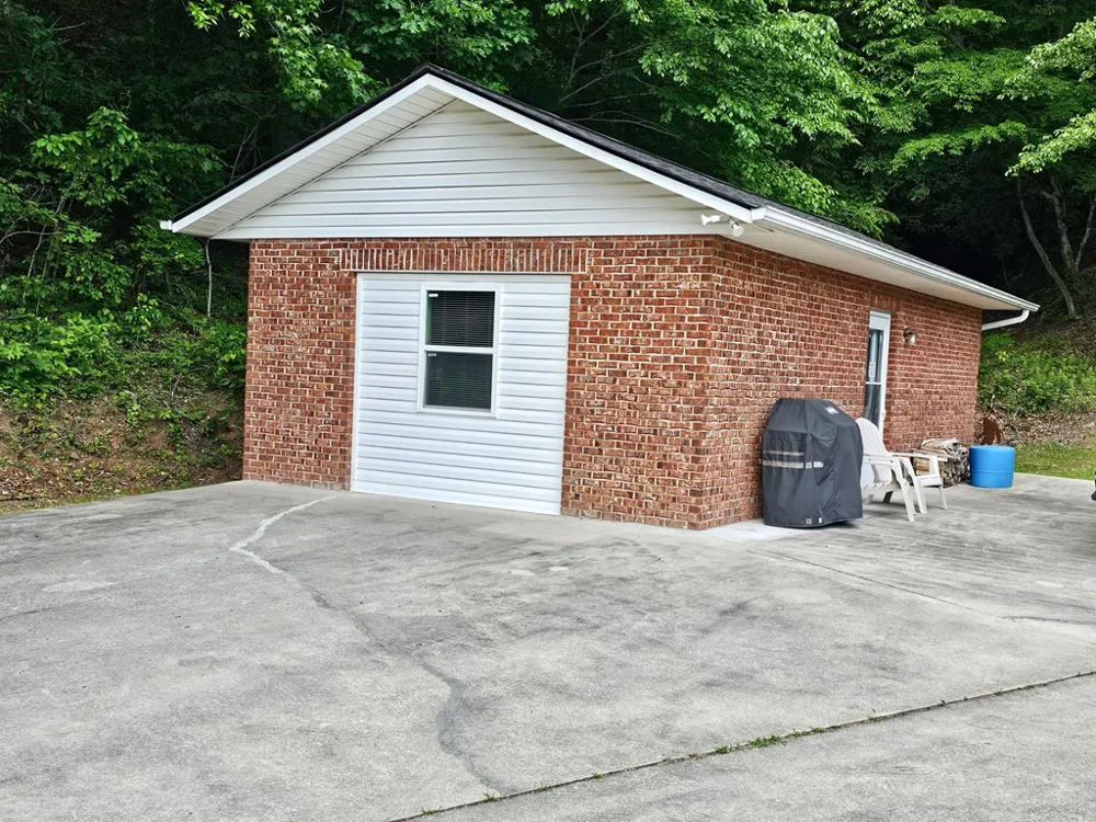 45 Sulpher Lane Andrews, NC 28901