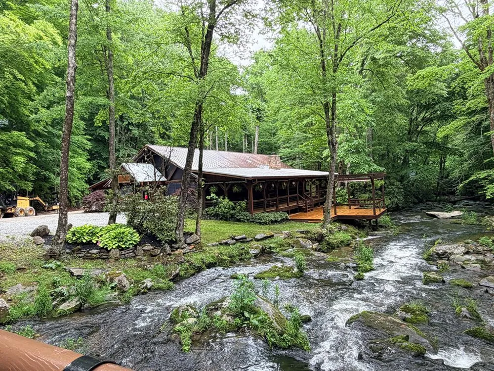 94 Bear Creek Cove Topton, NC 28781