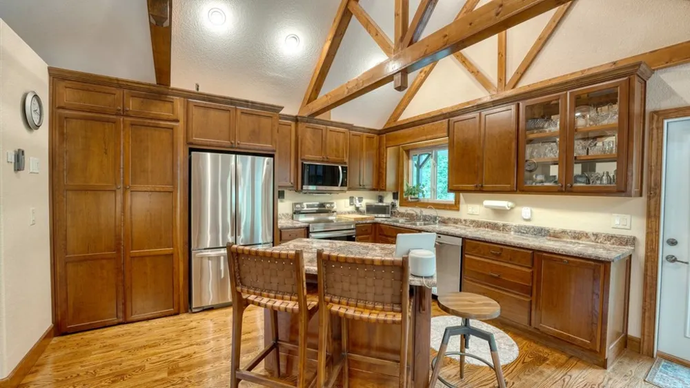 515 Barlow Fields Drive Hayesville, NC 28904