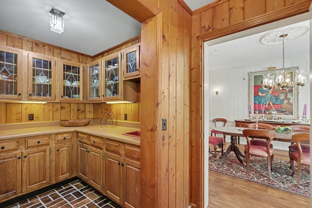 1127 Burch Branch Road Hiawassee, GA 30546