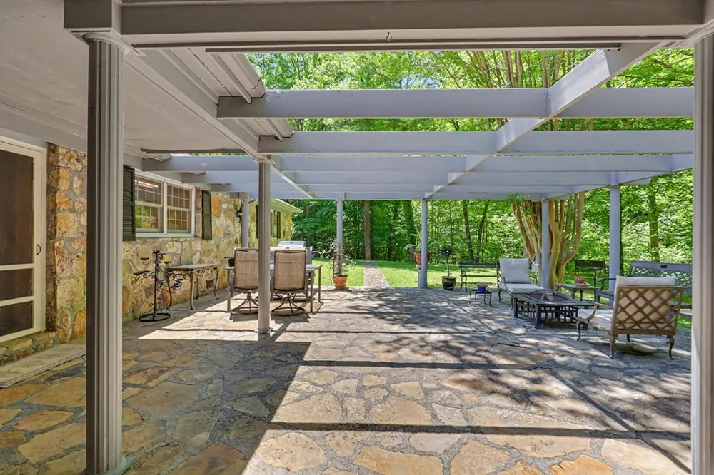 1127 Burch Branch Road Hiawassee, GA 30546