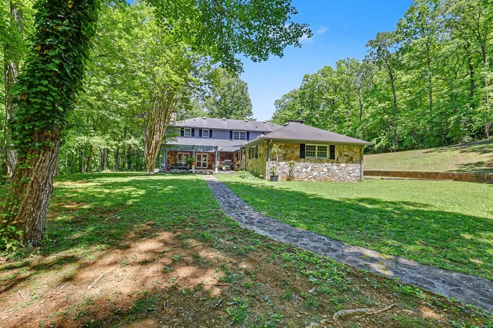 1127 Burch Branch Road Hiawassee, GA 30546