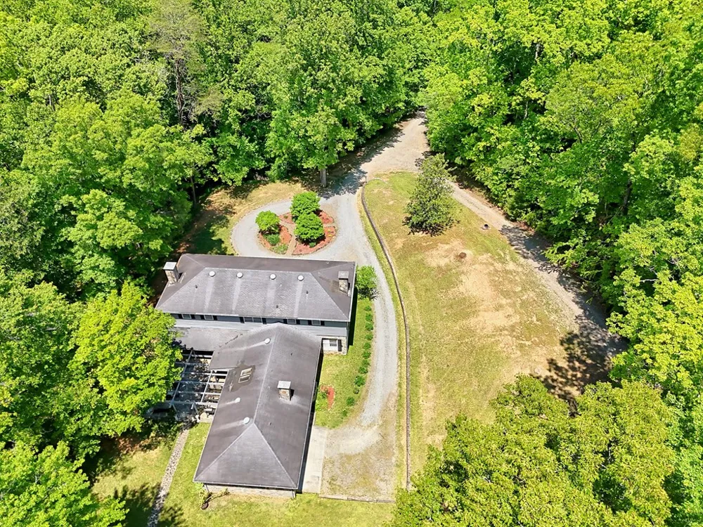 1127 Burch Branch Road Hiawassee, GA 30546