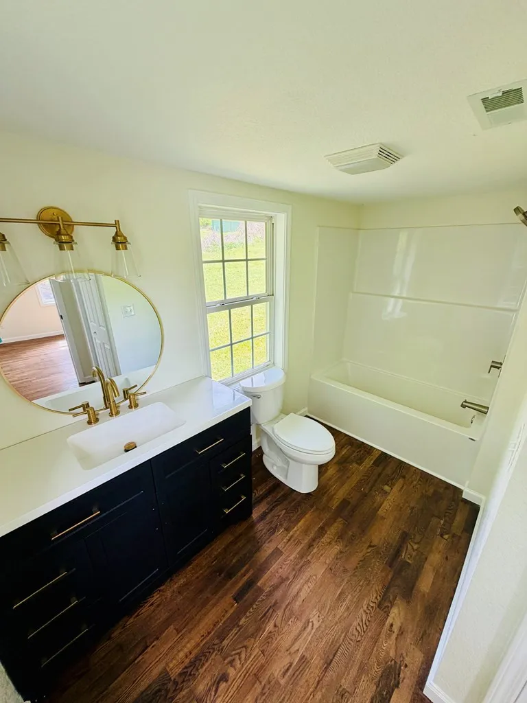319 Circle Street Robbinsville, NC 28771