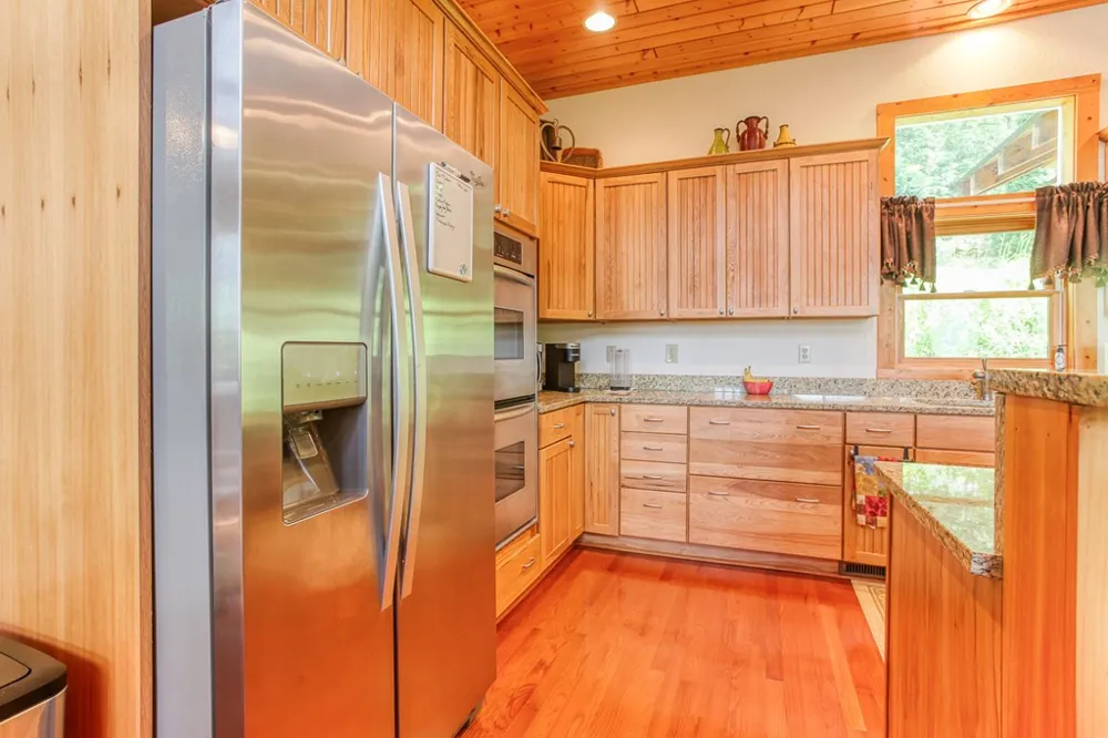 113 Snowbird Trail Robbinsville, NC 28771