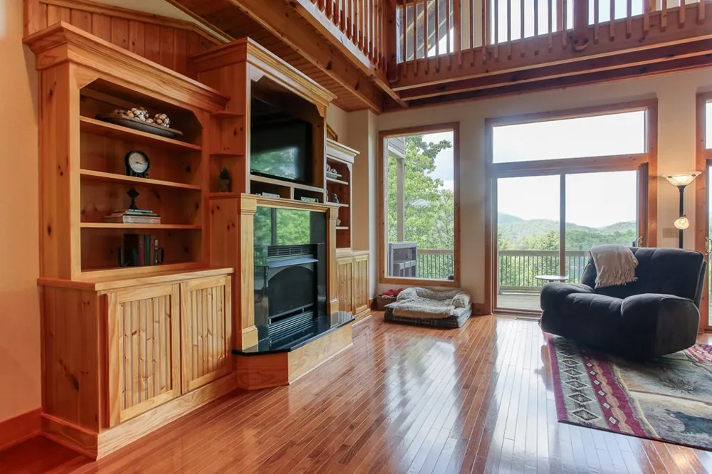 113 Snowbird Trail Robbinsville, NC 28771