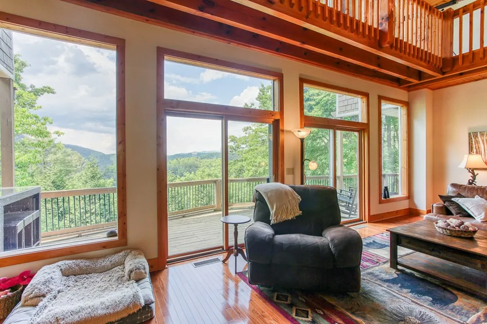 113 Snowbird Trail Robbinsville, NC 28771