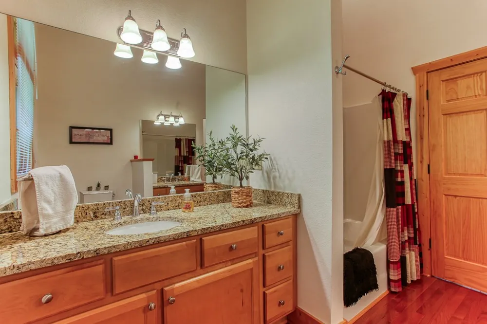 113 Snowbird Trail Robbinsville, NC 28771