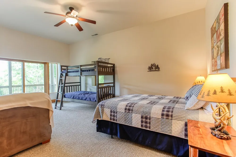 113 Snowbird Trail Robbinsville, NC 28771