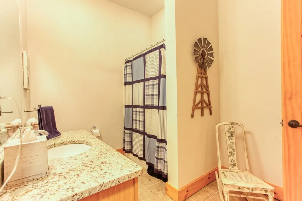 113 Snowbird Trail Robbinsville, NC 28771