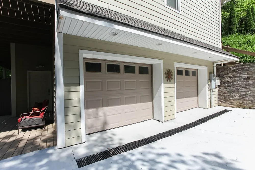 113 Snowbird Trail Robbinsville, NC 28771