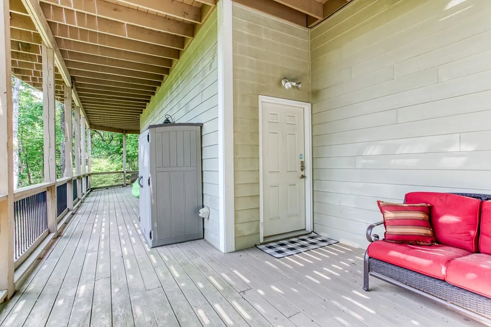 113 Snowbird Trail Robbinsville, NC 28771