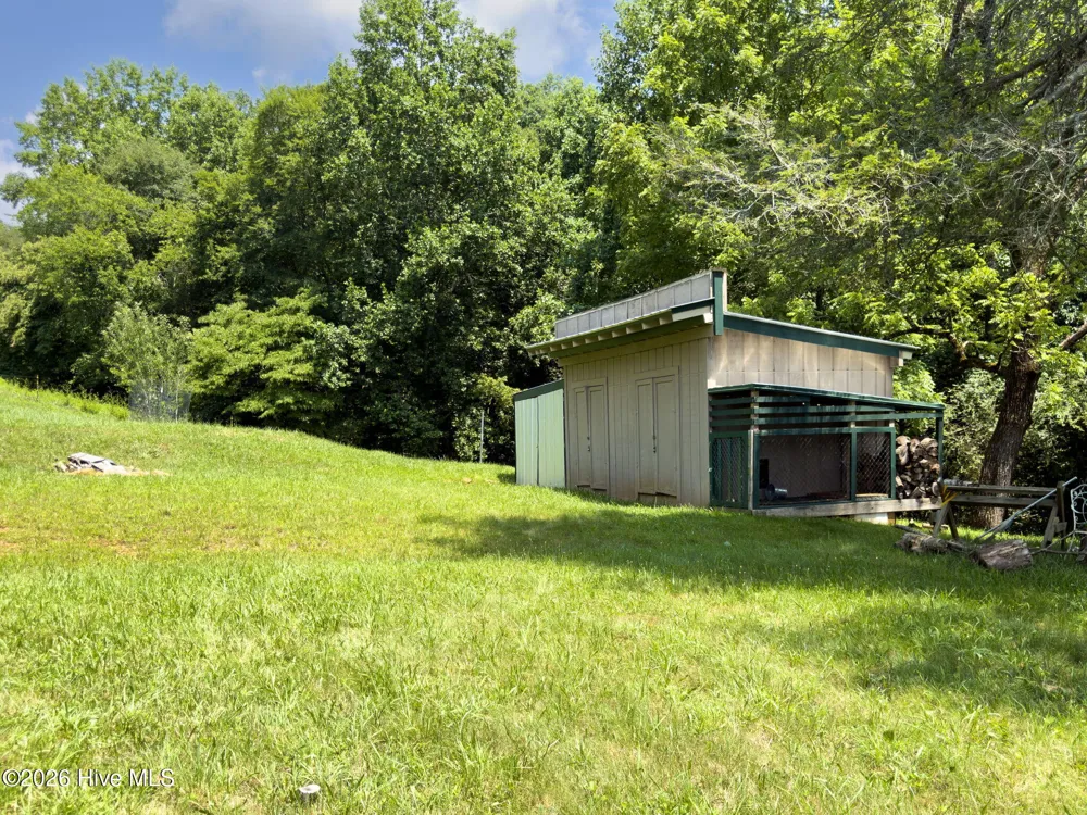 805 Bethabara Road Hayesville, NC 28904