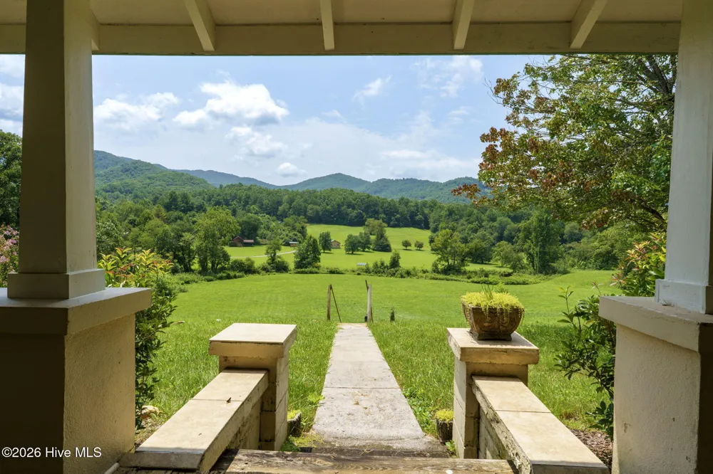 805 Bethabara Road Hayesville, NC 28904