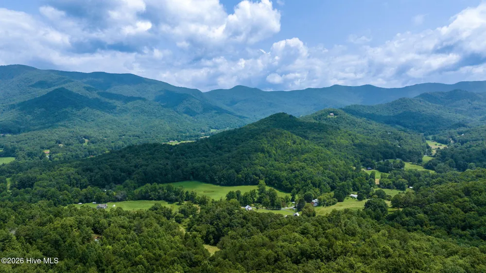 805 Bethabara Road Hayesville, NC 28904
