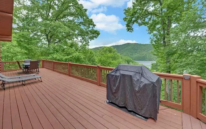 135 Ridge Top Drive Topton, NC 28781
