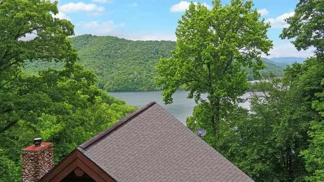 135 Ridge Top Drive Topton, NC 28781